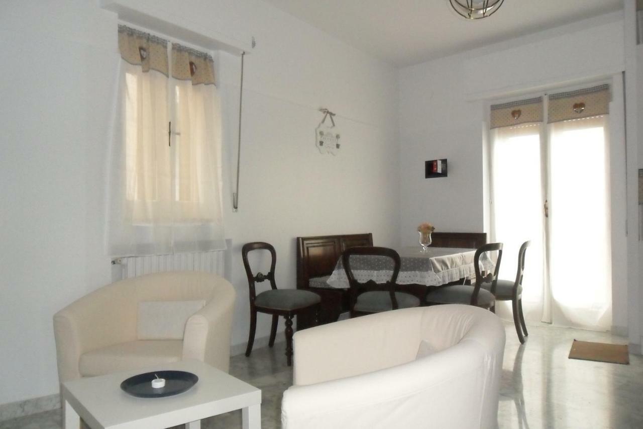 Intero Appartamento " Sea Breeze" Mola di Bari Exterior photo
