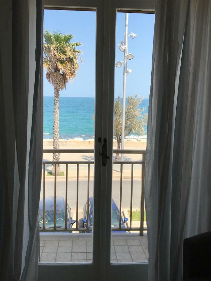 Intero Appartamento " Sea Breeze" Mola di Bari Exterior photo