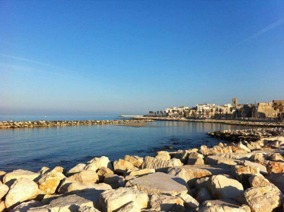 Intero Appartamento " Sea Breeze" Mola di Bari Exterior photo